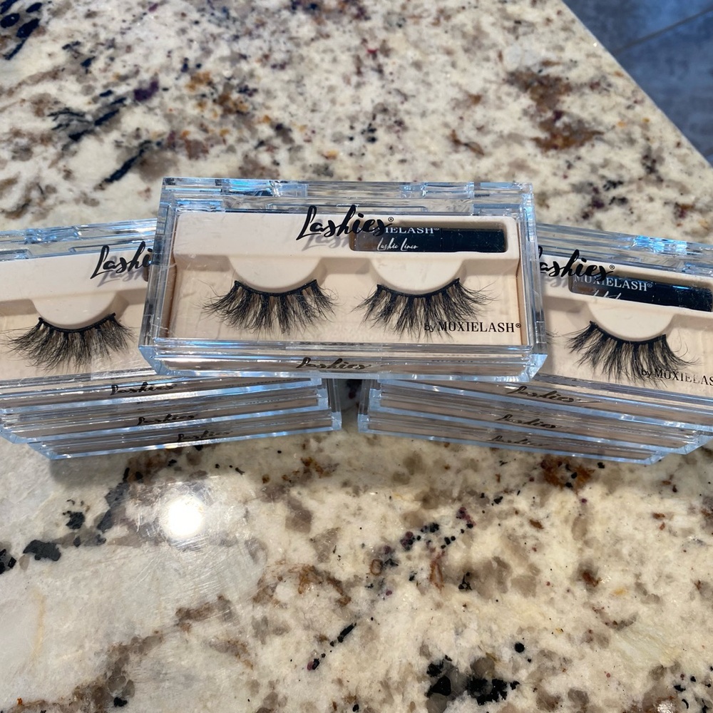 Moxilash Lashies - Style Sassy, Never used, never opened